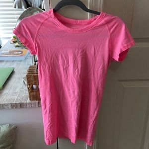 Hot pink swiftly tech shirt